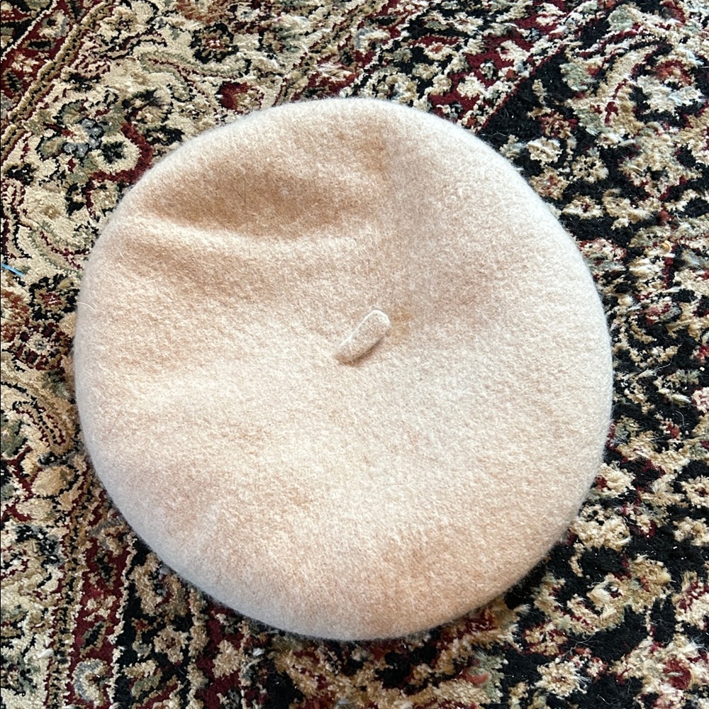 Elegant Cream Beret